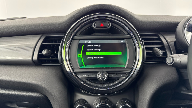 MINI Hatchback 1.5 Cooper Sport II 5dr Auto Petrol Hatchback